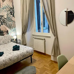 https://laurora-house-in-centro-barberini.it-romehotels.com